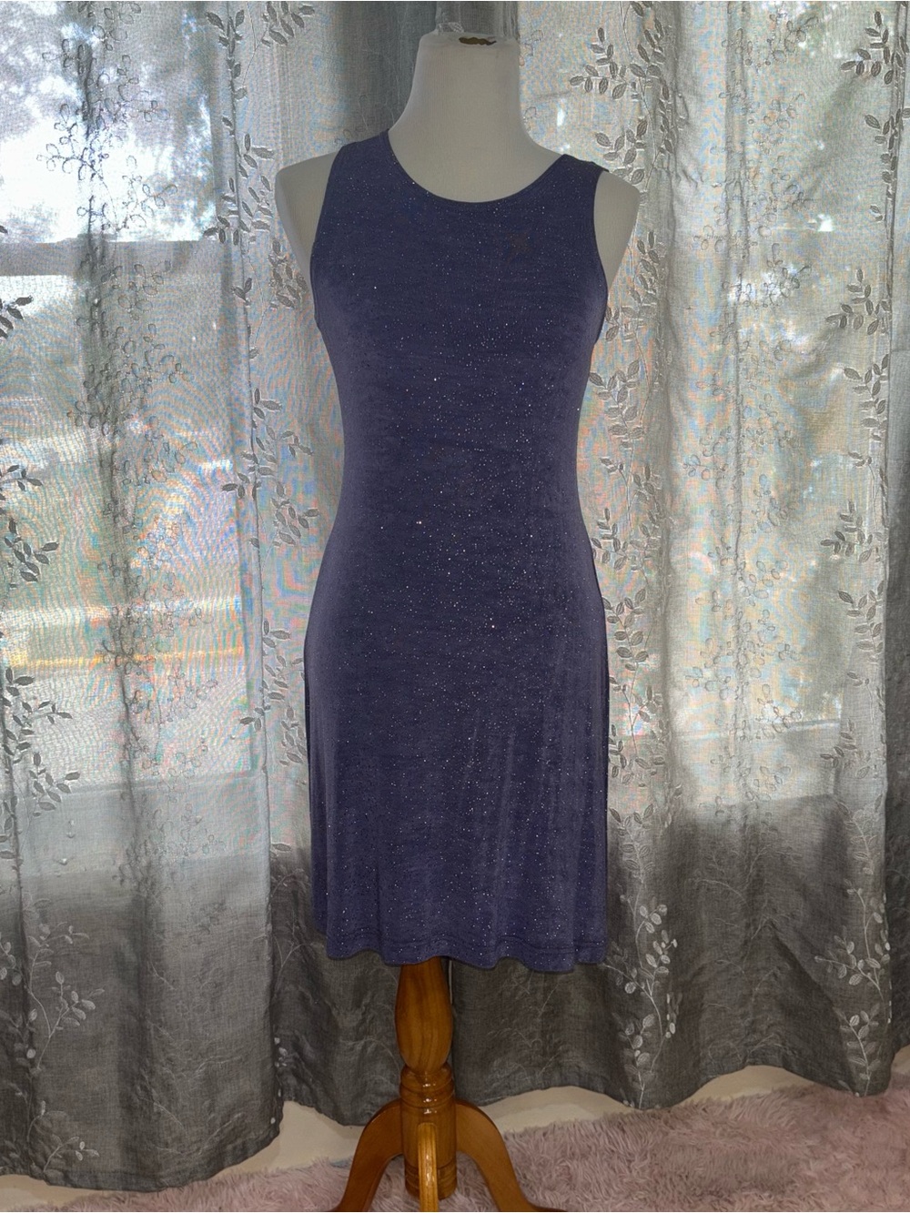 Sleeveless Sparkle Midi Dress in Purple -